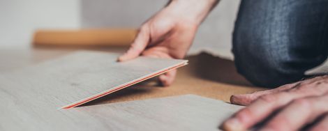 Een linoleum vloer leggen