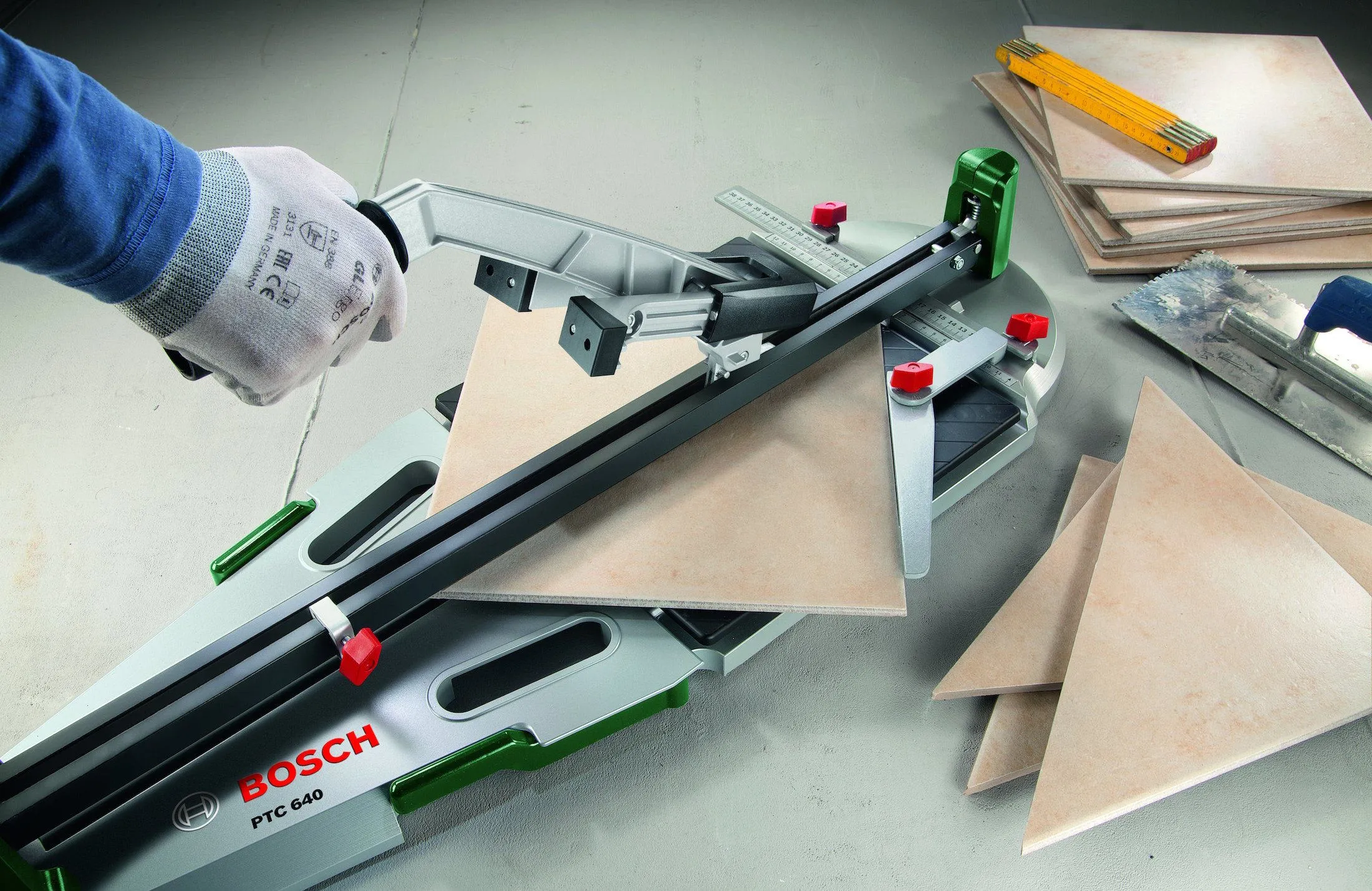 werkt met Bosch tegelsnijder